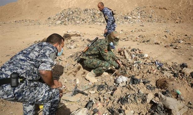 Hơn 200 ngôi mộ tập thể với hơn 12.000 thi thể được tìm thấy ở Iraq
