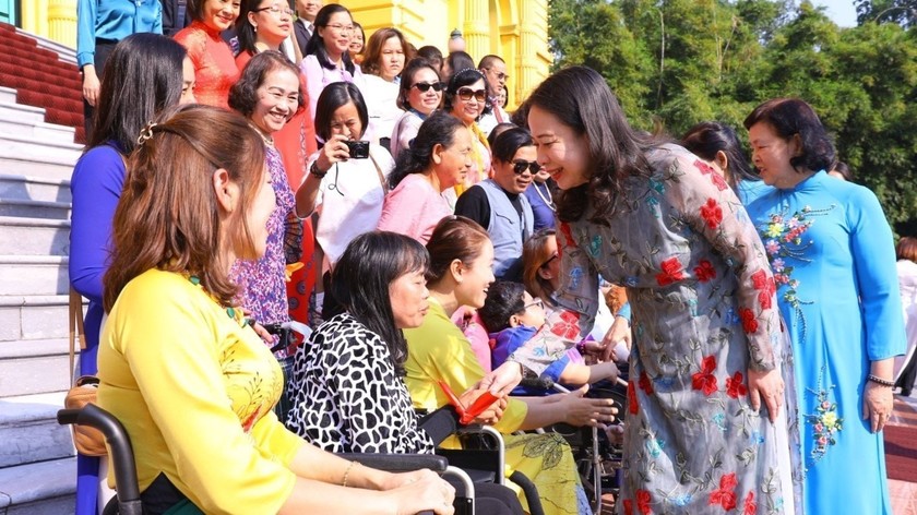 Phó Chủ tịch nước Võ Thị Ánh Xuân gặp mặt đại biểu phụ nữ khuyết tật tiêu biểu.