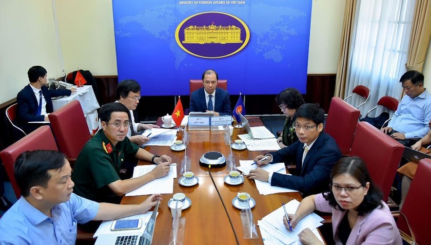 Thứ trưởng Nguyễn Quốc Dũng chủ trì hội nghị.