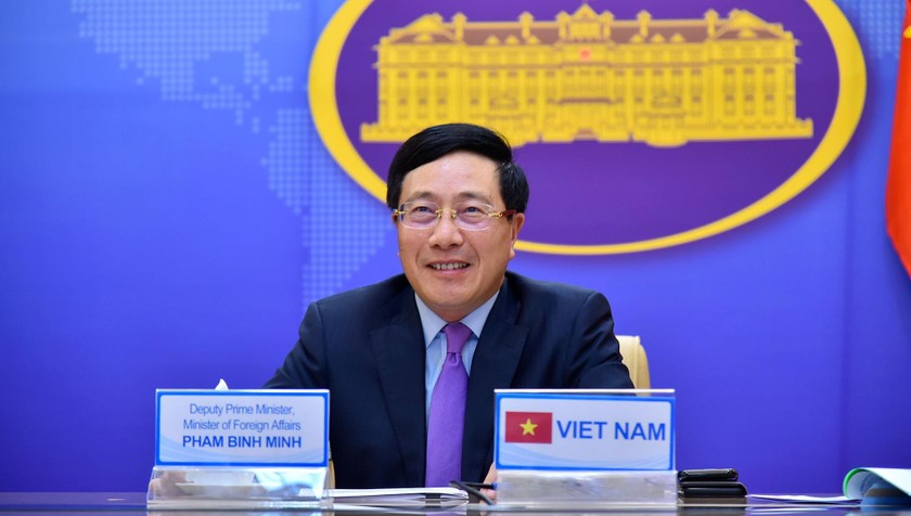 Phó Thủ tướng, Bộ trưởng Ngoại giao Phạm Bình Minh dự hội nghị.