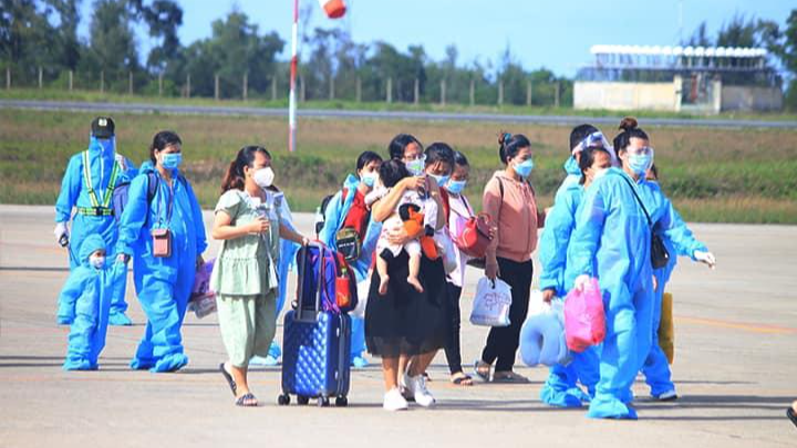Từ ngày mai (16/10), người dân đến/về Huế nếu đã tiêm đủ liều vaccine thì không cần cách li tập trung.