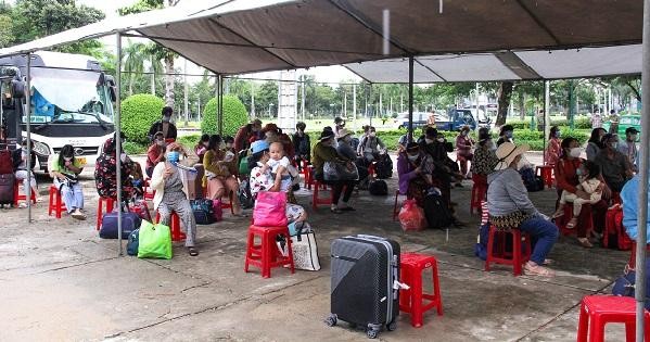 Đây là lần thứ 4 tỉnh Quảng Ngãi tổ chức đón công dân về từ vùng dịch, với tổng số hơn 2.000 người.