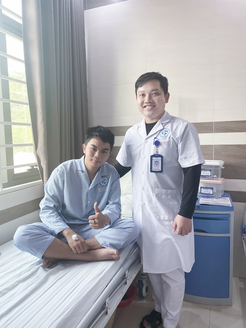 Bác sĩ trẻ nhiệt huyết gắn bó với Trung tâm y tế huyện Thanh Thủy ảnh 1