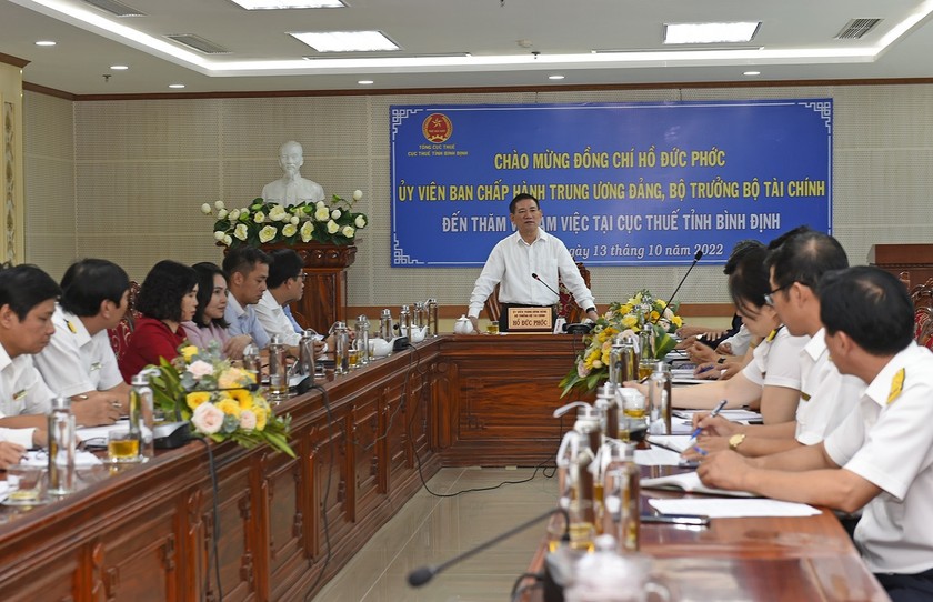 Bộ trưởng Hồ Đức Phớc làm việc tại Cục Thuế tỉnh Bình Định