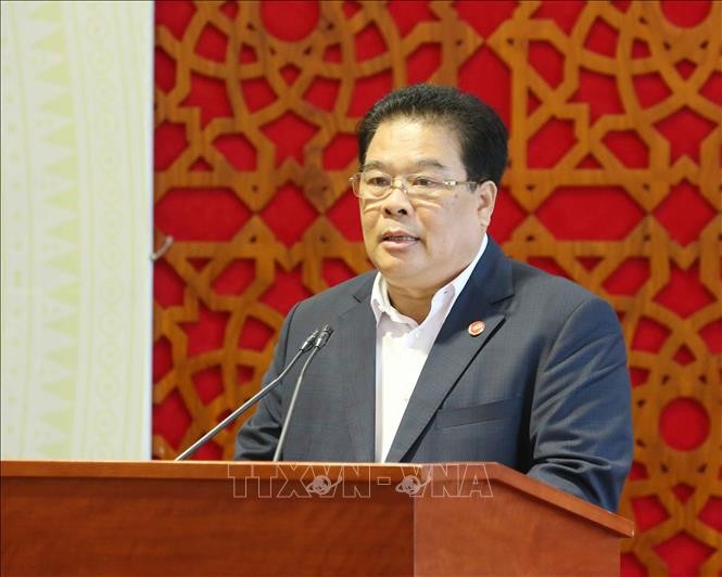 Bí thư Đảng ủy Khối các cơ quan Trung ương Sơn Minh Thắng phát biểu tại hội nghị.