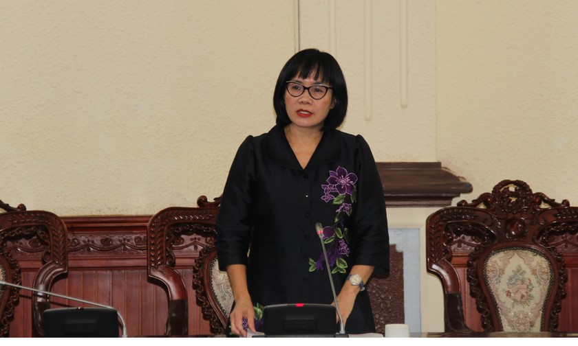Thứ trưởng Bộ Tư pháp Đặng Hoàng Oanh phát biểu tại buổi làm việc.