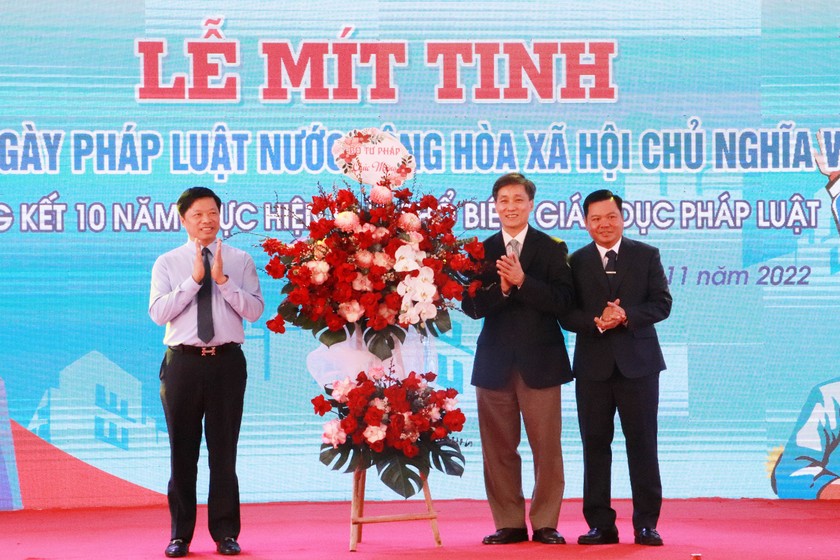 Mít tinh hưởng ứng Ngày Pháp luật Việt Nam tại Bắc Ninh ảnh 8