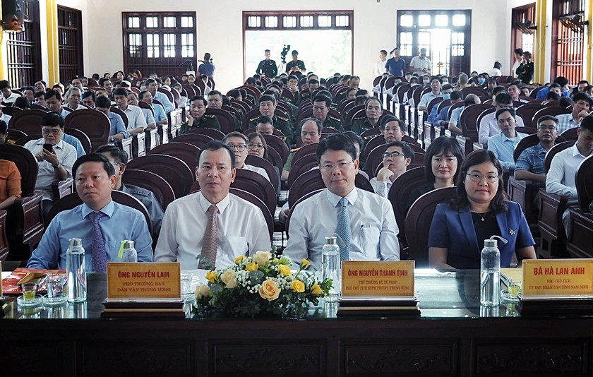 Mít tinh hưởng ứng Ngày Pháp luật Việt Nam 2022 tại Nam Định  ảnh 1