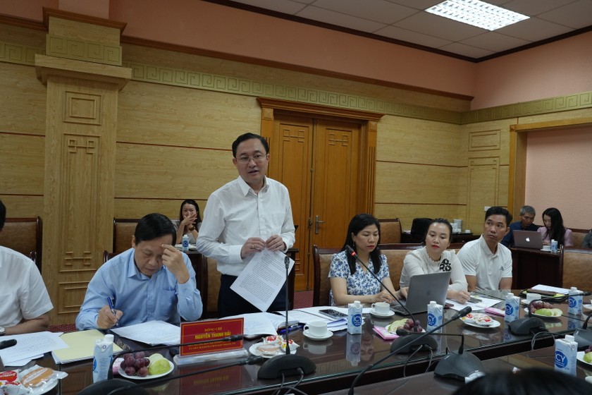 Phó Cục trưởng Cục PBGDPL Phan Hồng Nguyên giải đáp một số vấn đề
