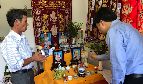 Bộ GD&ĐT thăm hỏi gia đình giáo viên bị tử vong do vỡ hồ nhân tạo ở Nha Trang