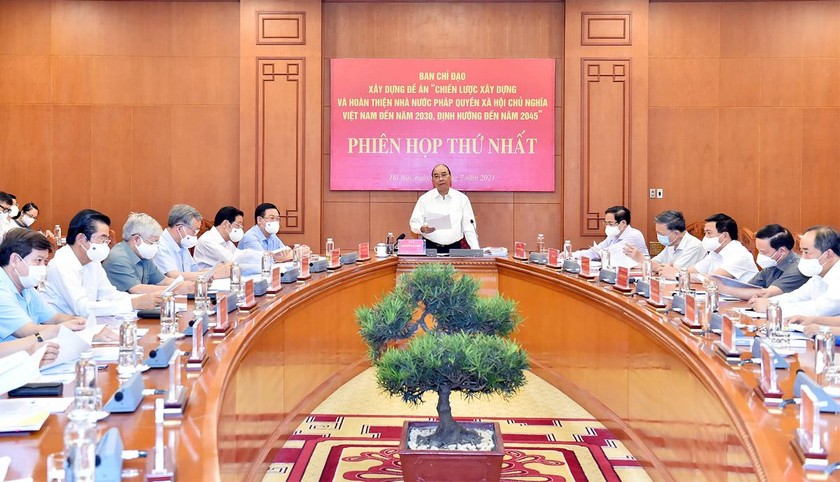 Chủ tịch nước Nguyễn Xuân Phúc chủ trì cuộc họp Ban Chỉ đạo xây dựng Đề án “Chiến lược xây dựng và hoàn thiện Nhà nước pháp quyền XHCN Việt Nam đến năm 2030, định hướng đến năm 2045”. 