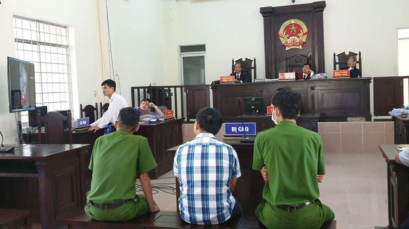 Hội đồng xét xử cho trình chiếu video mà ông Tiêu Văn Nam quay được vào ngày xảy ra vụ án (19/03/2021) đã giao nộp cho cơ quan điều tra. 