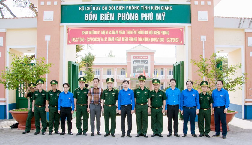 Nhiều hoạt động ý nghĩa trong “Tháng Ba Biên giới” ảnh 5