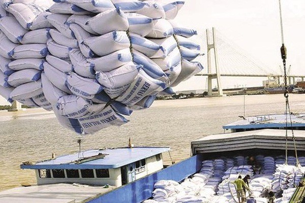 Thủ tướng Chính phủ sẽ có quyết định cuối cùng về việc tạm dừng hay tiếp tục xuất khẩu gạo.