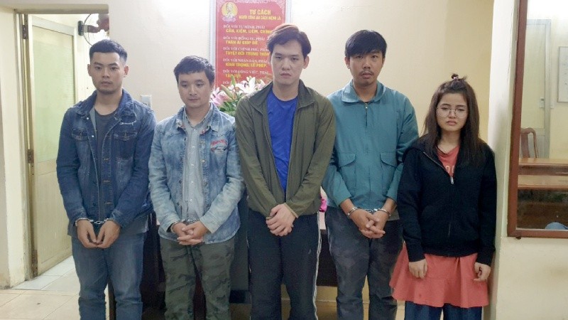 Nhóm người Trung Quốc trong đường dây cho vay nặng lãi qua app bị Công an TPHCM bắt giữ hồi tháng 4/2020. Ảnh Dân trí