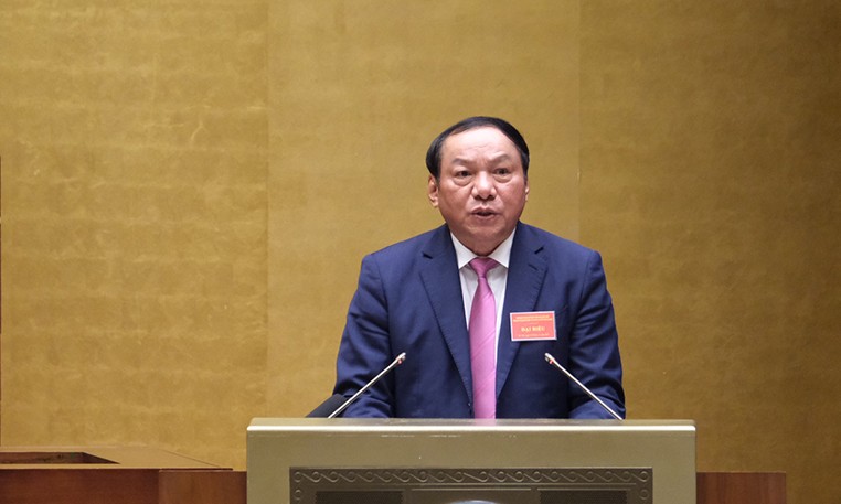 Bộ trưởng Bộ Văn hóa, Thể thao và Du lịch Nguyễn Văn Hùng.
