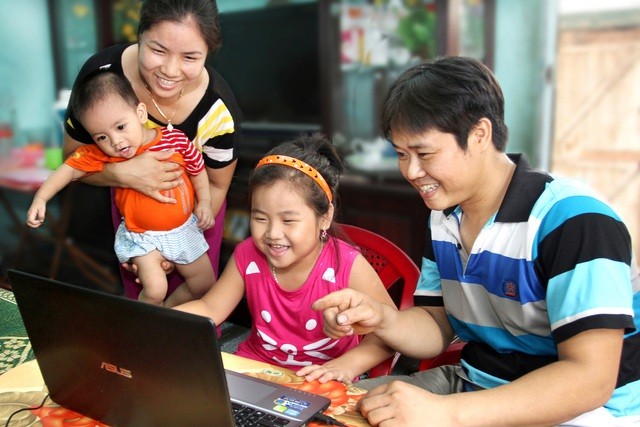 Bức ảnh "Hạnh phúc giản đơn" tại Triển lãm ảnh Gia đình - Tổ ấm yêu thương nhân Ngày Gia đình Việt Nam năm 2021.