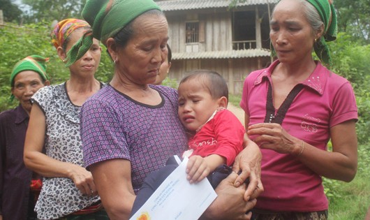 Giải cứu cháu bé 4 tuổi bị bán sang Trung Quốc 20 ngày
