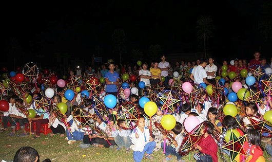 Hơn 800 em nhỏ có mặt trong đêm Hội trăng rằm
