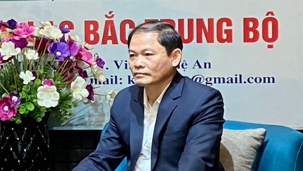 Ông Phạm Thành Chung vừa được bầu giữ chức Trưởng ban Pháp chế HĐND tỉnh Nghệ An.