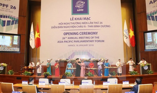 Chương trình nghệ thuật chào mừng Lễ khai mạc Hội nghị Thường niên lần thứ 26 Diễn đàn Nghị viện châu Á-Thái Bình Dương (APPF-26). (Ảnh: Trọng Đức/TTXVN)