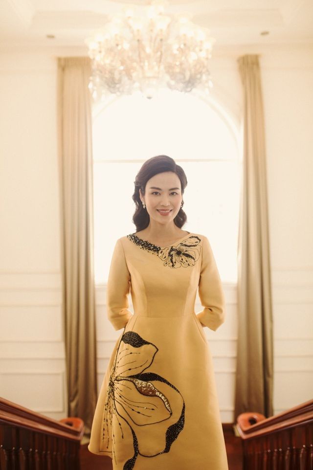 Hoa hau Thu Thuy 0.jpg Hoa hau Thu Thuy 0.jpg