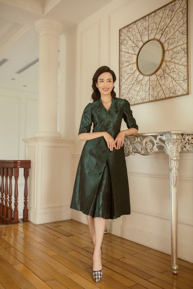 Hoa hau Thu Thuy 6.jpg Hoa hau Thu Thuy 6.jpg