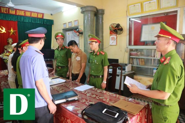Tâm sự với bồ trong xe hơi, gây tai nạn dẫn đến chết người khi bị phát hiện - 1 Tâm sự với bồ trong xe hơi, gây tai nạn dẫn đến chết người khi bị phát hiện - 1