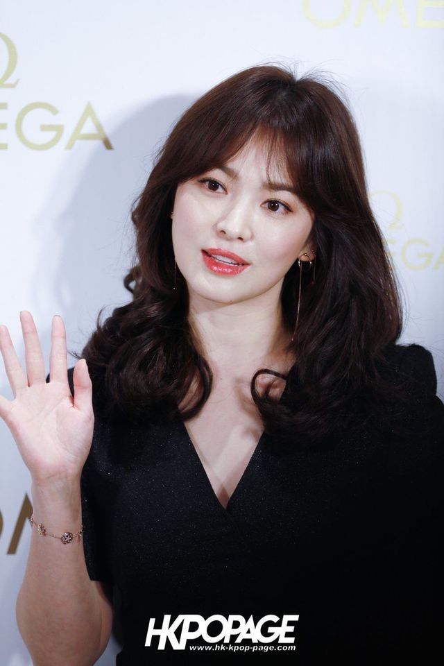 Song Hye Kyo vượt xa chồng cũ trong bảng xếp hạng nghệ sĩ được yêu thích - 5 Song Hye Kyo vượt xa chồng cũ trong bảng xếp hạng nghệ sĩ được yêu thích - 5