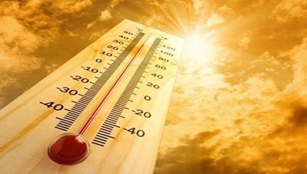Ngày mai Hà Nội nhiệt độ cao nhất trên 38 độ C, miền Trung trên 40 độ C