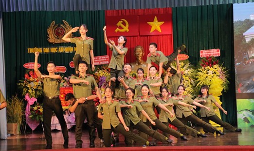 Trường Đại học An ninh Nhân dân long trọng kỷ niệm Ngày Nhà giáo Việt Nam ảnh 3