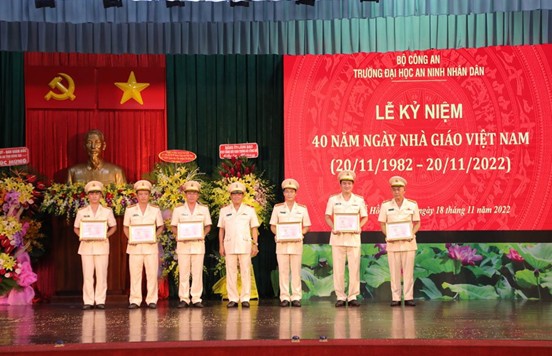 Trường Đại học An ninh Nhân dân long trọng kỷ niệm Ngày Nhà giáo Việt Nam ảnh 4