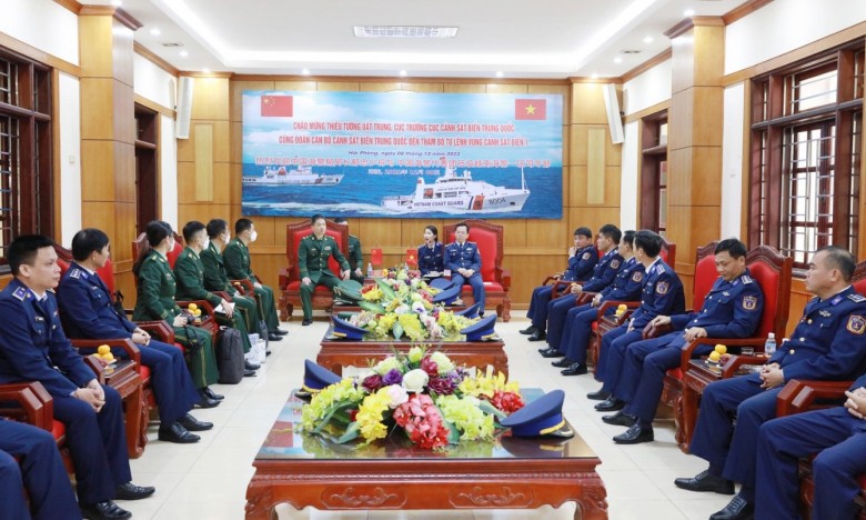 Toàn cảnh buổi tiếp Đoàn Cục trưởng Cục Cảnh sát biển Trung Quốc. Ảnh: CSBVN