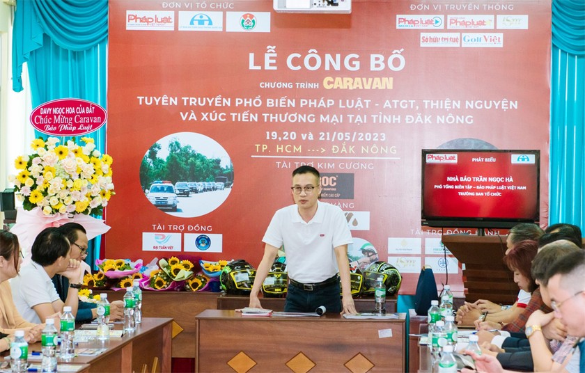 Nhà báo Trần Ngọc Hà – Phó Tổng biên tập báo Pháp Luật Việt Nam phát biểu tại Lễ công bố chương trình.


