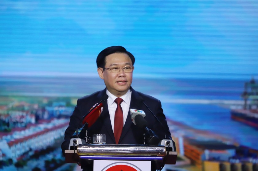 Chủ tịch Quốc hội Vương Đình Huệ phát biểu chỉ đạo tại Hội nghị công bố Quy hoạch tỉnh Hà Tĩnh thời kỳ 2021 - 2030.