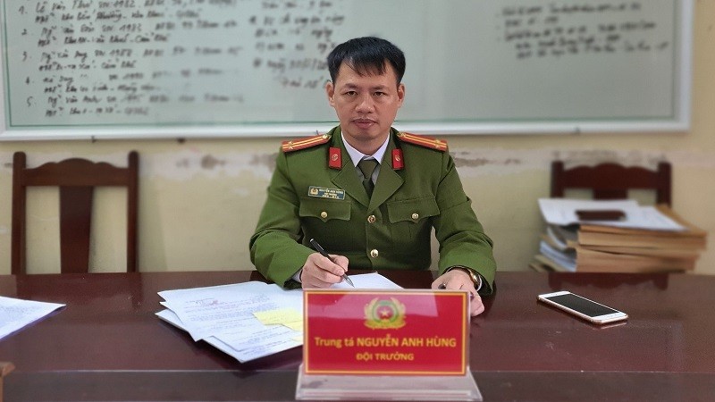 Trung tá Nguyễn Anh Hùng - Đội trưởng Đội Cảnh sát phòng chống tội phạm theo tuyến địa bàn thuộc Phòng Cảnh sát hình sự Công an tỉnh Phú Thọ.