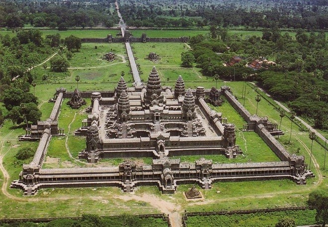 Du lịch Campuchia, khám phá quần thể Angkor Wat – Kỳ quan nổi tiếng thế giới