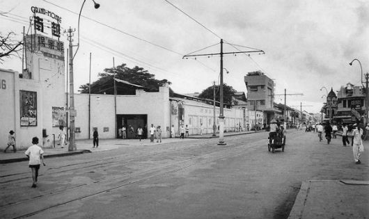 Sòng bạc Grand Monde tại số 11 Rue des Marins (Đồng Khánh, nay là đường Trần Hưng Đạo). Hình chụp năm 1950.