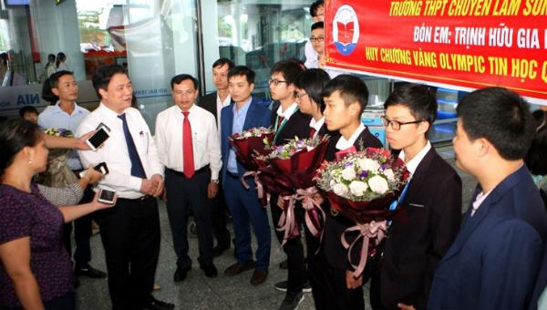 Thứ trưởng Bộ GD-ĐT Nguyễn Hữu Độ chia sẻ về những ấn tượng của học sinh Việt Nam tại kỳ Olympic khu vực và quốc tế năm nay.