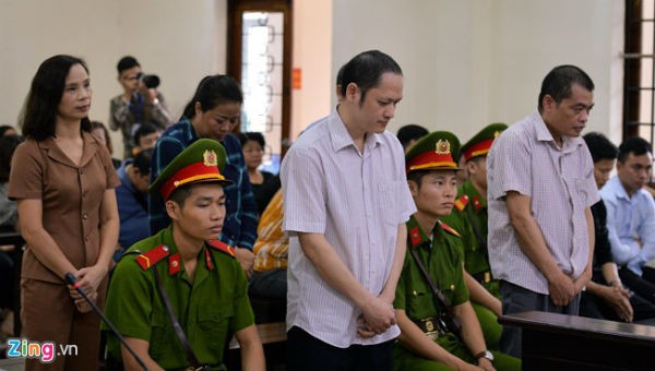 Các bị cáo vụ gian lận thi THPT ở Hà Giang
