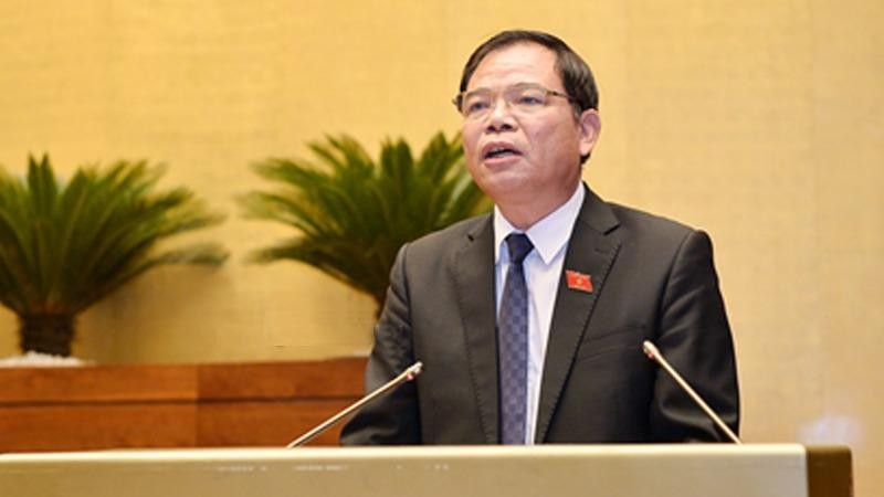 Bộ trưởng Nguyễn Xuân Cường giải trình một số nội dung.