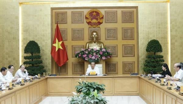 Phó Thủ tướng Thường trực Chính phủ Trương Hòa Bình chủ trì cuộc họp