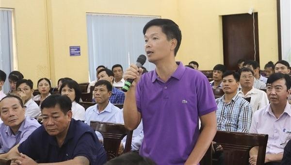Một buổi tiếp xúc cử tri ở huyện Gia Lâm, Hà Nội.
