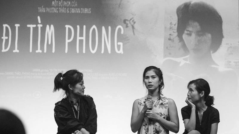 Nguyễn Thị Ánh Phong và phim Đi tìm Phong, kể về hành trình đau đớn của một người chuyển giới. Bởi với cô : “Dẫu chỉ một ngày làm con gái cô cũng cam lòng”…