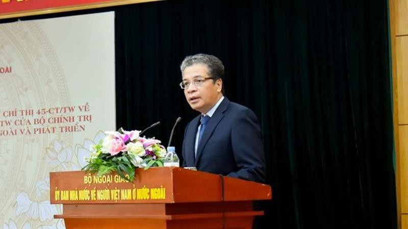 Thứ trưởng Bộ Ngoại giao Đặng Minh Khôi phát biểu tại hội nghị.