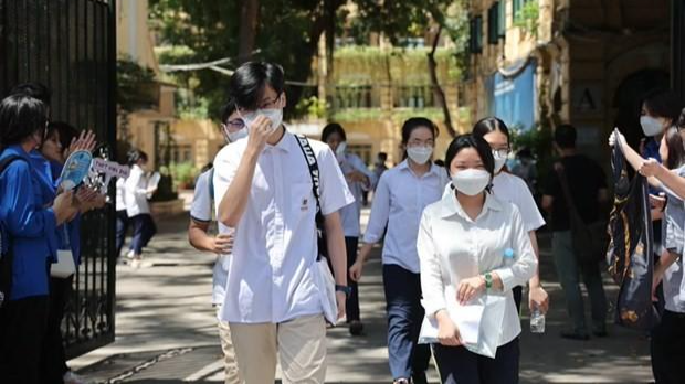 Học sinh lớp 10 Hà Nội nhập học không phải nộp phí 