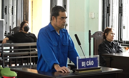 Bị cáo Lê Viết Sang tại phiên tòa.