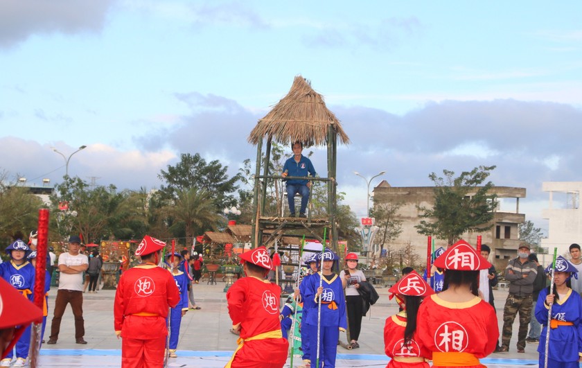 Hội đánh cờ người - nét độc đáo ngày xuân ở đất võ Bình Định ảnh 2