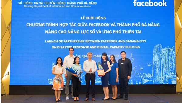 Facebook hơp tác với Đà Nẵng trong lĩnh vực nâng cao nặng lực số và ứng phó thiên tại