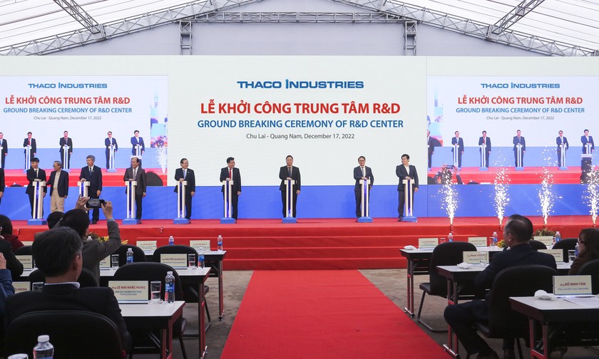 Lễ công bố thành lập Công ty Tập đoàn Công nghiệp Trường Hải - THACO INDUSTRIES, khánh thành Trung tâm Cơ khí với quy mô hàng đầu Việt Nam và khởi công xây dựng Trung tâm R&D.